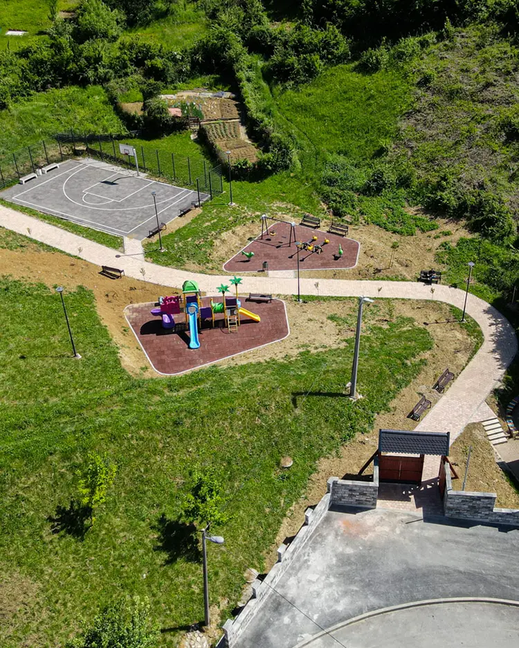 Construction and arrangement of contents in Mojmilo Forest Park